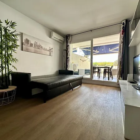 Gelijkvloers Port Marina Apartment Roses